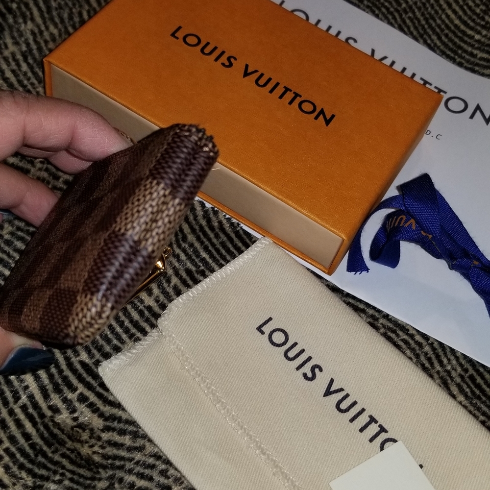 SOLD°•Louis Vuitton Key Pouch - Picture 2 of 3